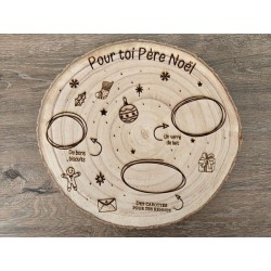 Plateau du père Noël sur rondin de bois