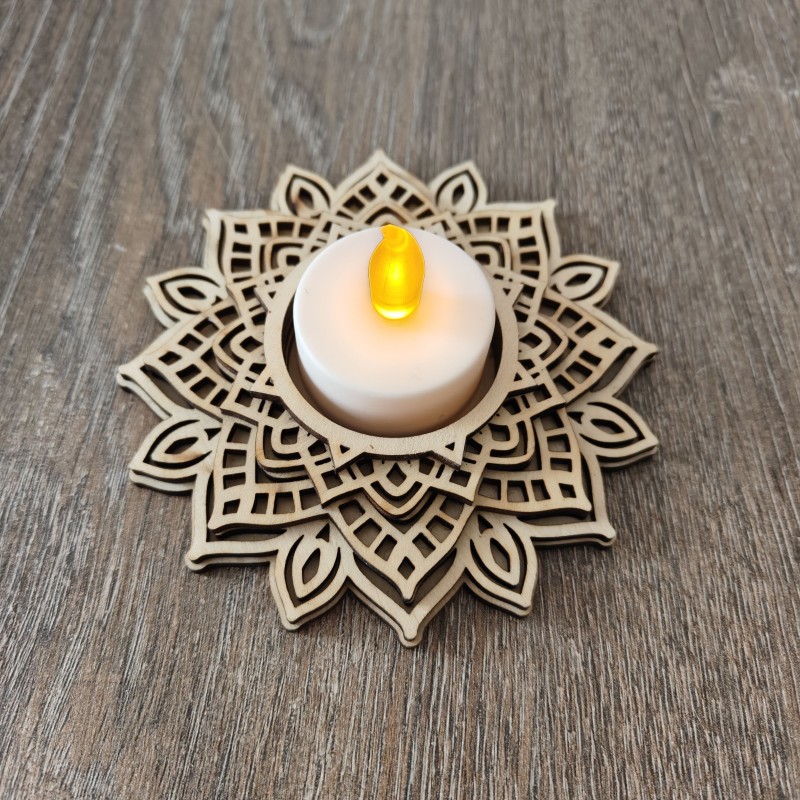 Photophore en bois mandala